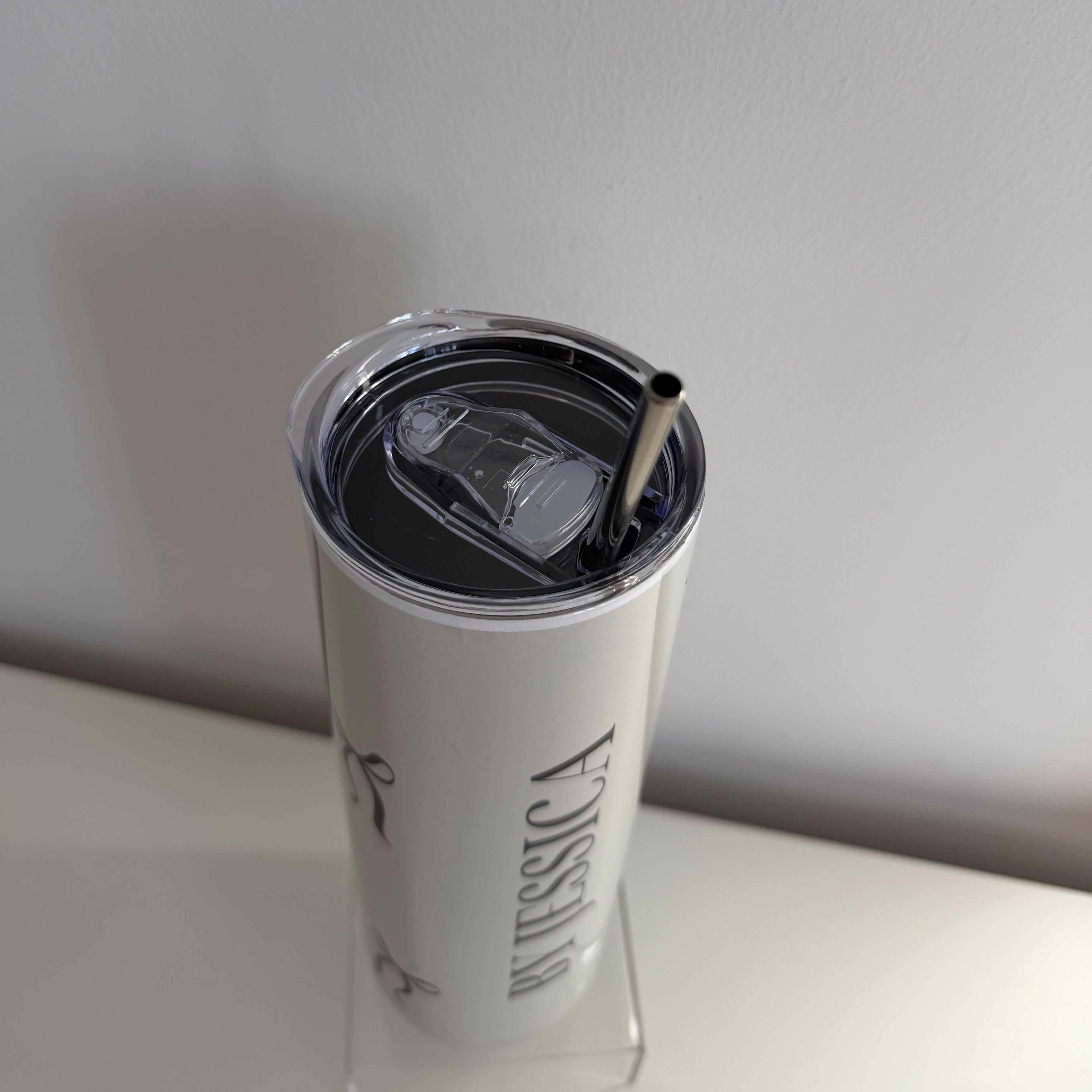 Custom logo 20oz tumbler