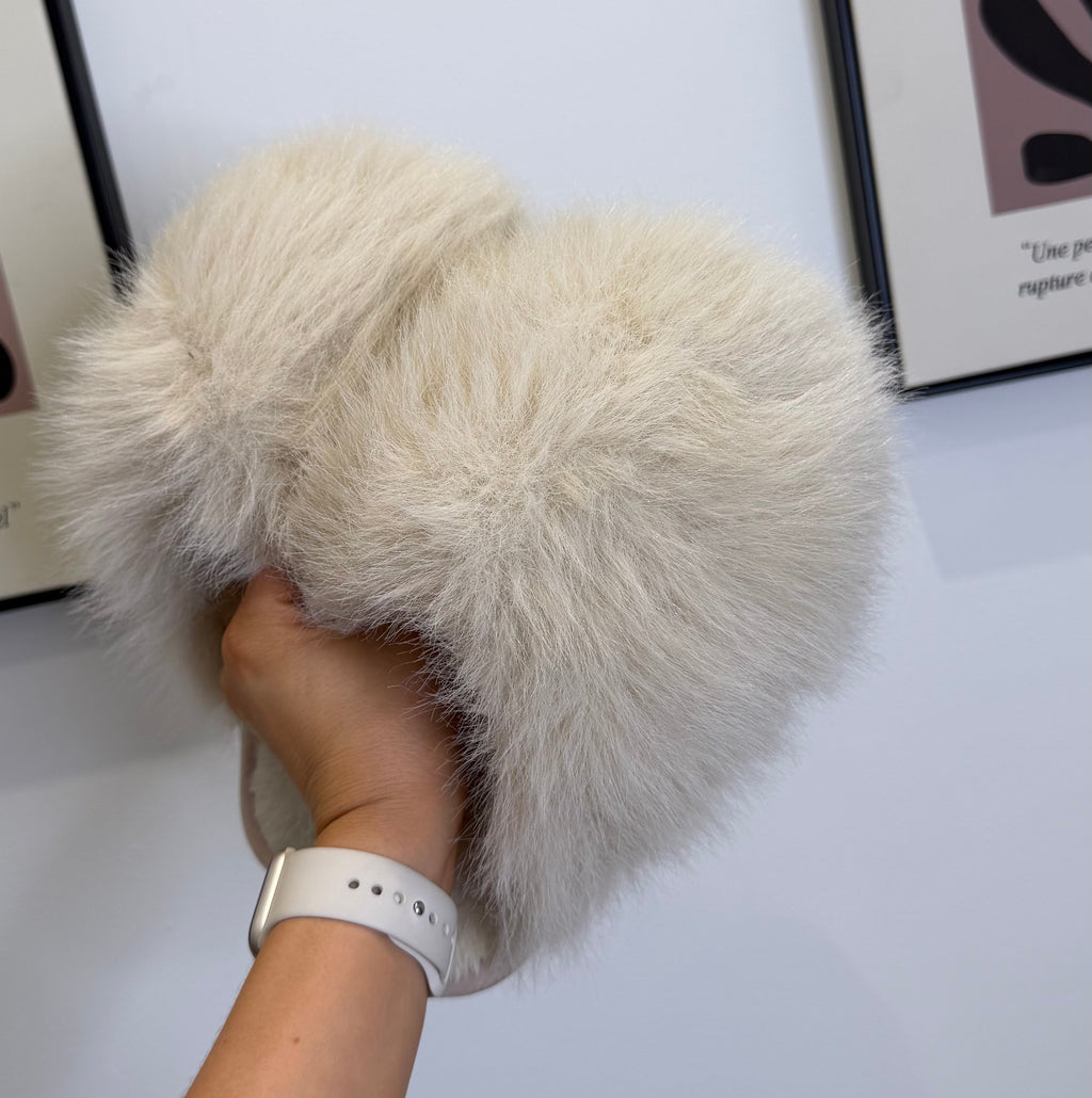 Beige fluffy slippers